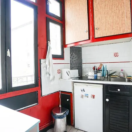 Charming Studio With Balcony In Paris 15 * Paris