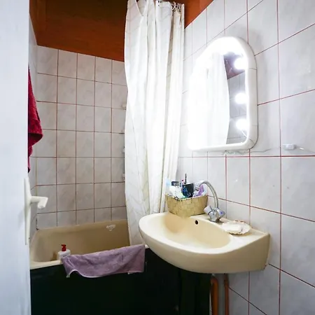 Charming Studio With Balcony In Paris 15 * Paris